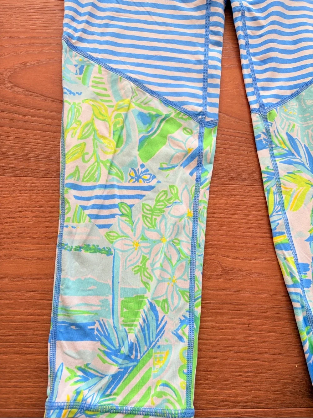 Lilly Pulitzer UPF 50+ Luxletic 24” Weekender Midi Leggings Whisper Blue